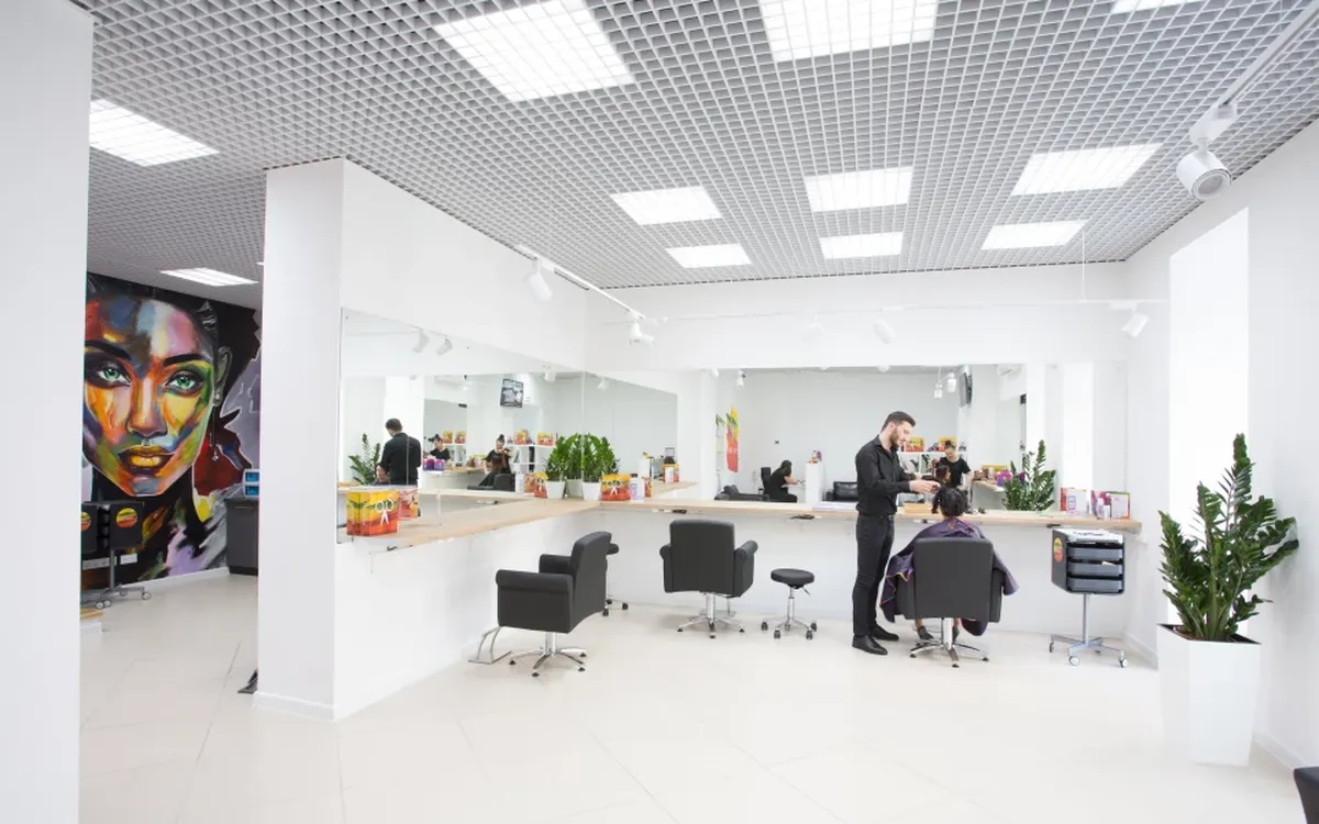 Салон красоты In Color Salon Ekb Екатеринбург, улица Радищева, 31 фото 2