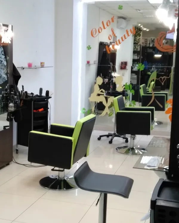 Салон-парикмахерская Color of beauty Красноярск, улица Ястынская, 16 фото 1