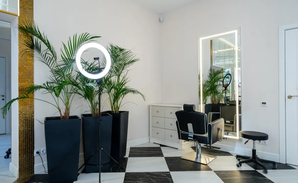 Салон красоты Baobab Color Санкт-Петербург, Офицерский переулок, 8 фото 1